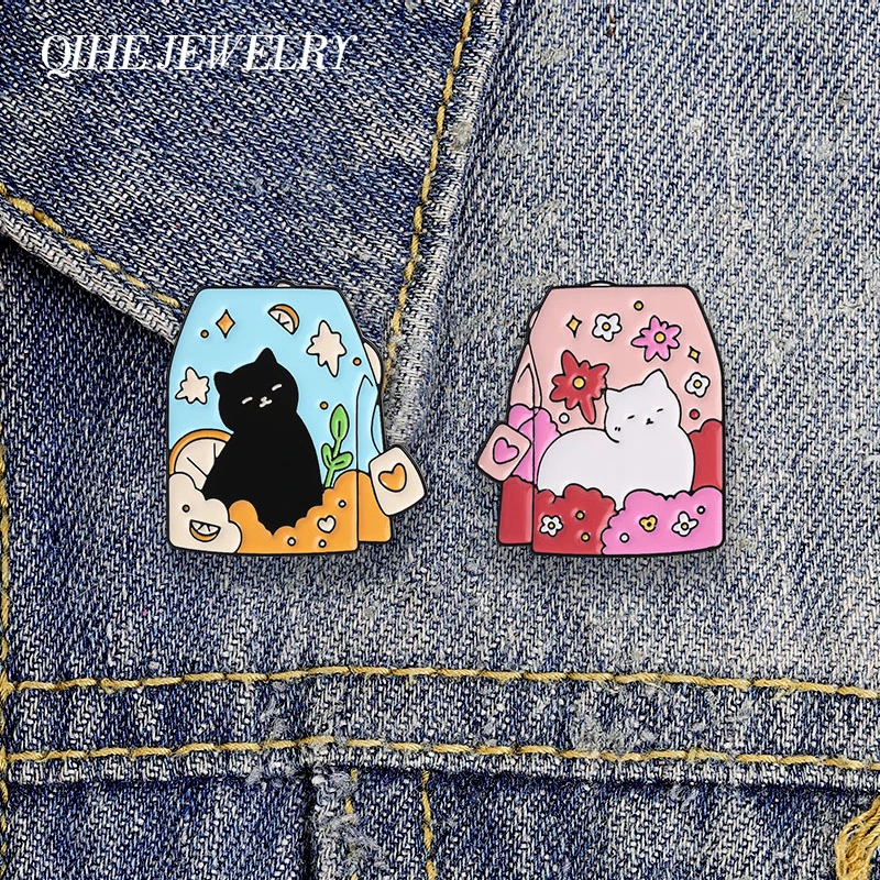 Cute White Cat Flower And Black Cat Fruit Tea Bag Badge Cartoon Animal Tea Bag Design Enamel Pin Bag Lapel Badge Jewelry Gifts