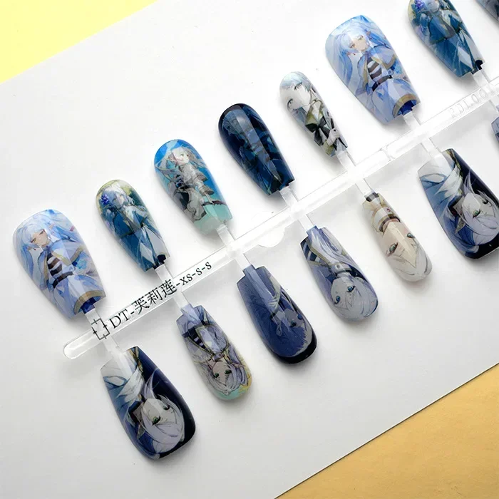 

Frieren Blue White Printed Fake Nails Popular Anime Short Coffin Nail Accessories Kawaii Character False Nails Ballerina Tip DIY