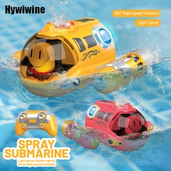 Rc Spray Undersea Boat Waterproof 2.4G High Speed Swimming Pool Bath Games Rc Spraying Motorboat Water Submarine Toys For Kids