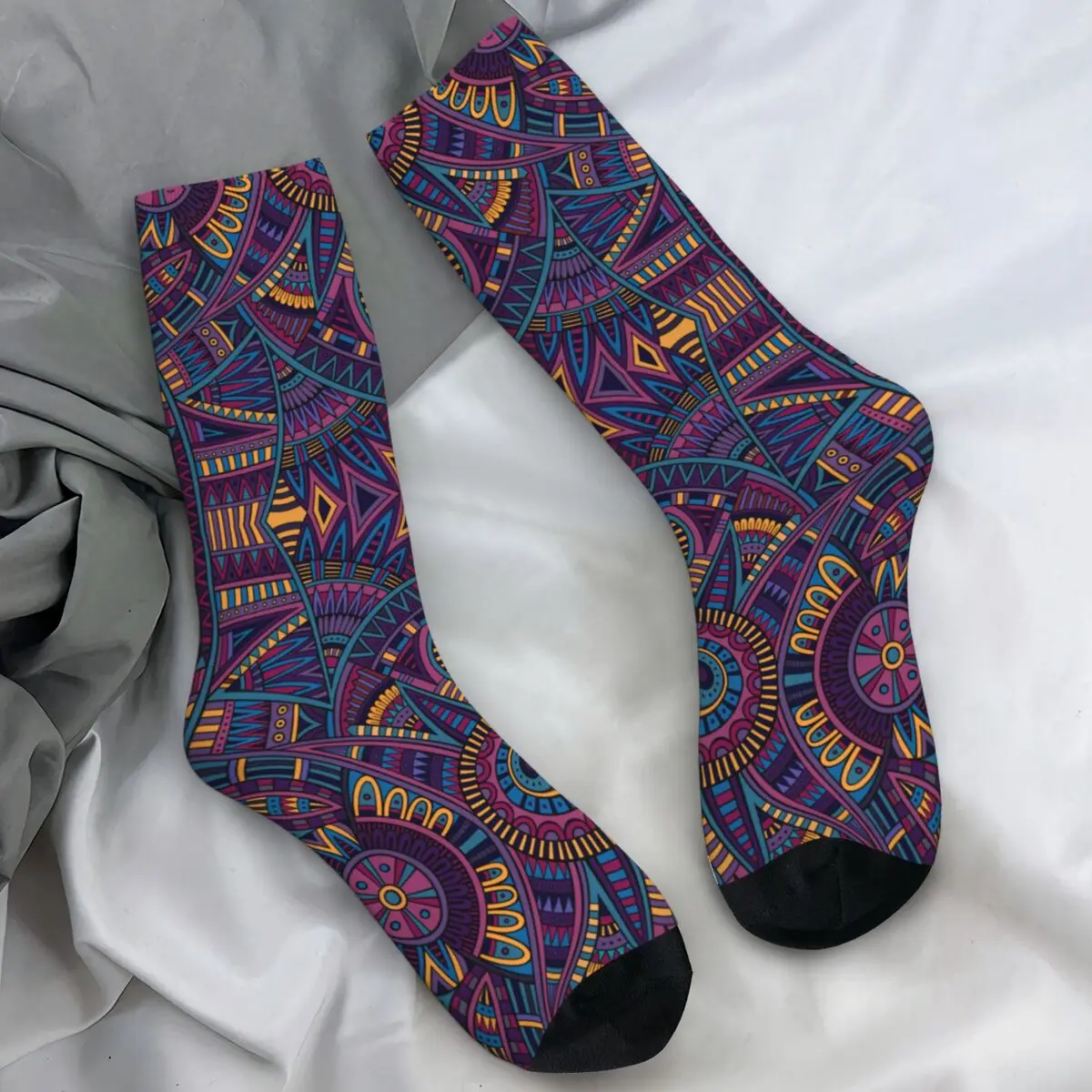 

Abstract Tribal Ethnic Socks Graffiti Funny Stockings Couple Breathable Outdoor Sports Socks Autumn Pattern Anti Bacterial Socks