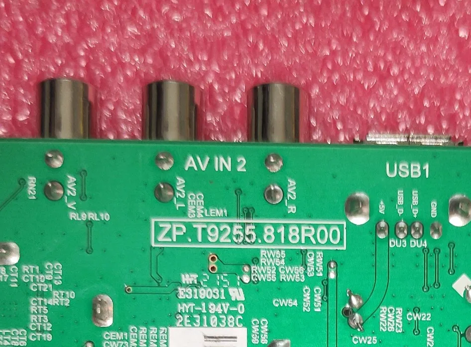 ¡Envío gratis! ZP.T9255.818R00 T9255M5818C03B05 placa base de TV de red WiFi tres en uno 512M + 4g 33-58v 600MA