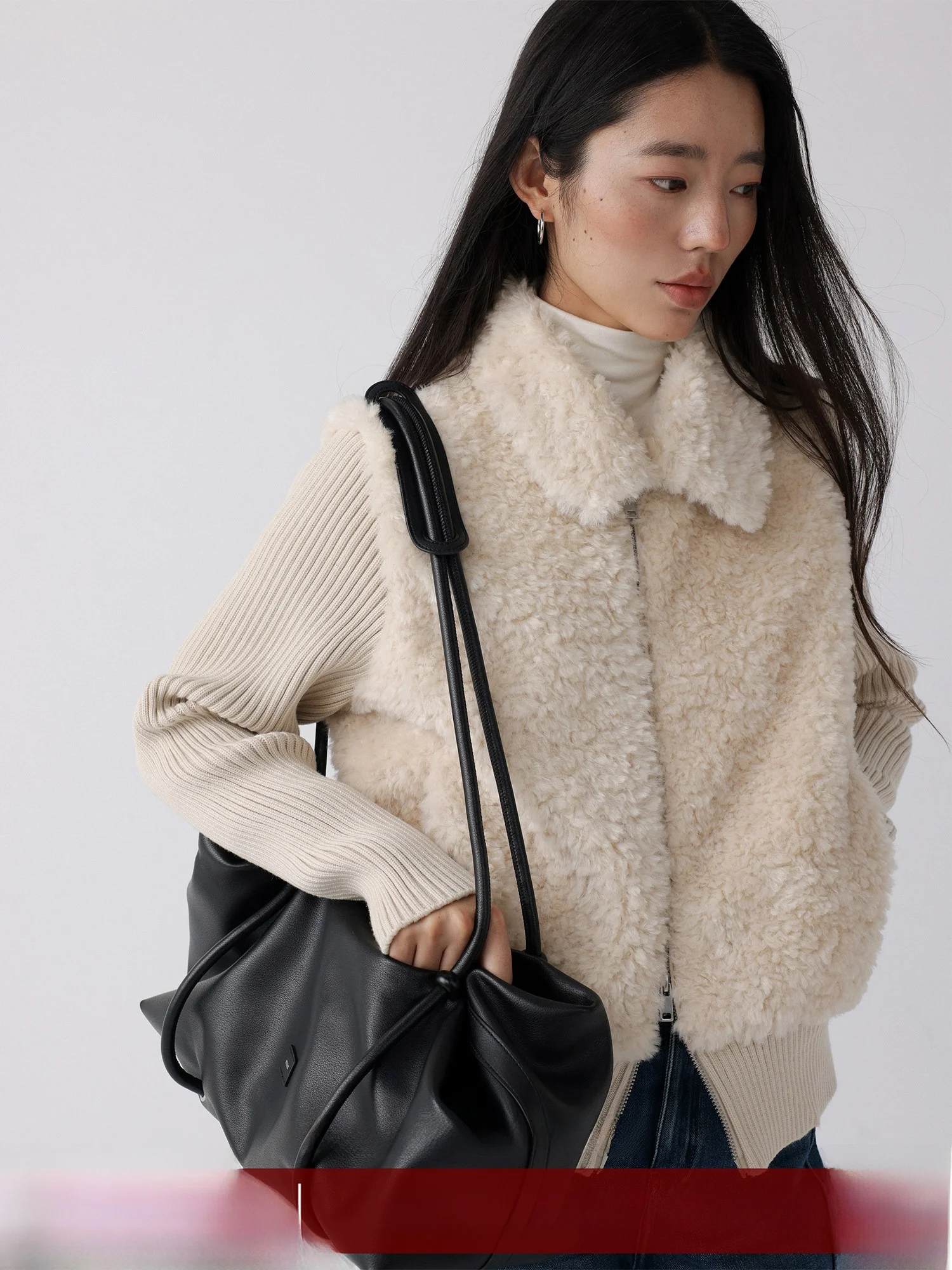 

Низкокалорийная, высококачественная вязаная куртка-обманка «Они» с эффектом двухслойности, воротником из искусственного меха ягненка, в повседневном стиле, на молнии, с длинными рукавами.