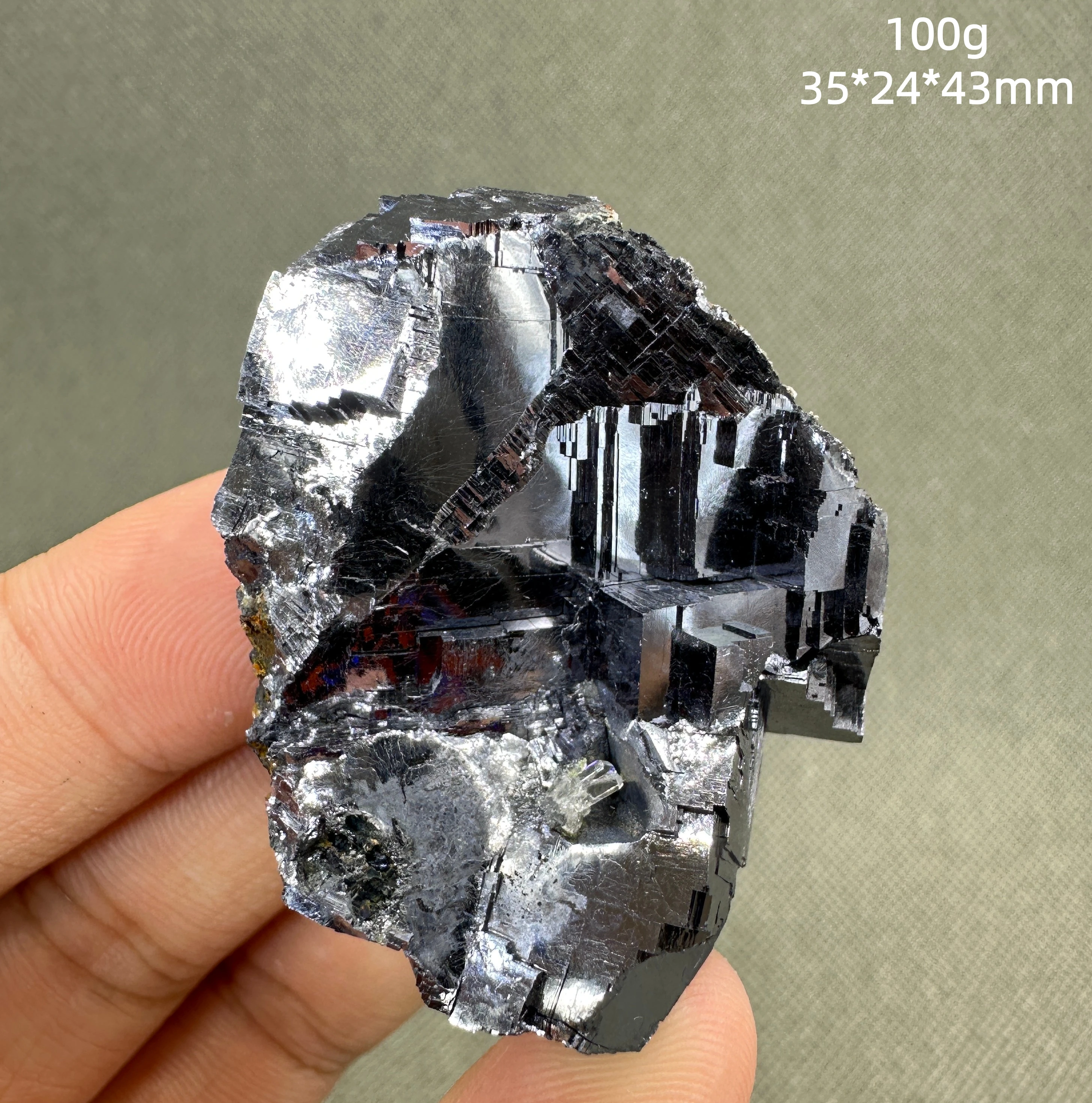 عينة معدنية لامعة من ميانمار الطبيعية + بلورات كوارتز شفاء وأحجار كريمة صخرية