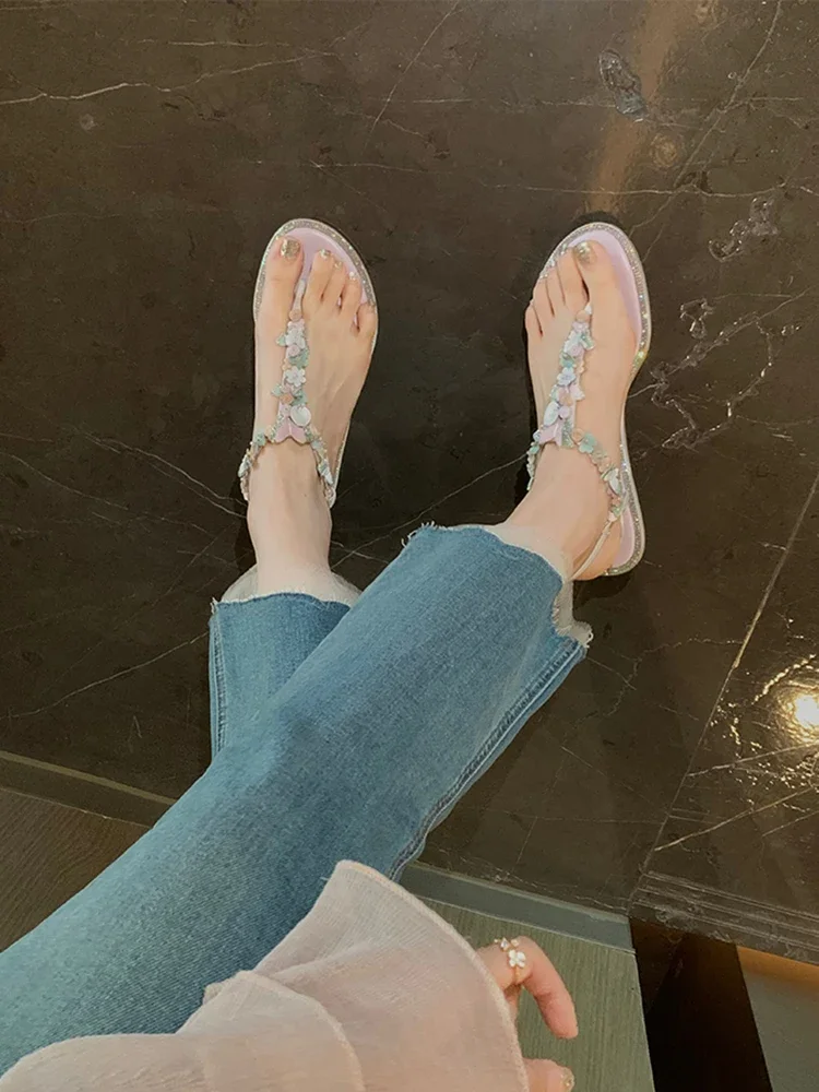 الأرجواني الوجه تو زهرة الراين صندل مسطح امرأة الصيف 2025 المفتوحة تو Slingback شبشب شاطئ أحذية أنيقة للنساء