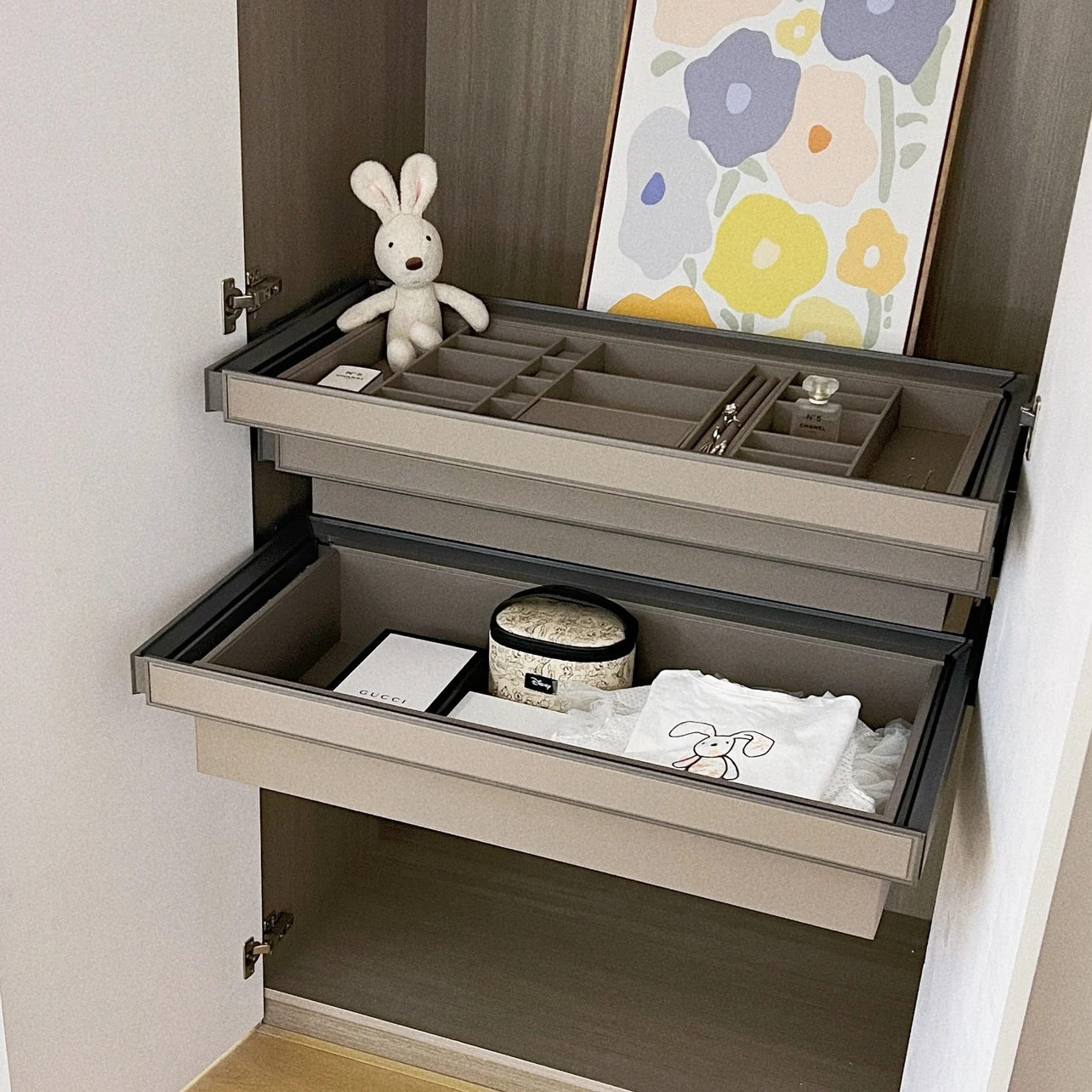 

Wardrobe jewelry box drawer leather basket built-in telescopic pants rack cloakroom pull hardware accessories leather underwear