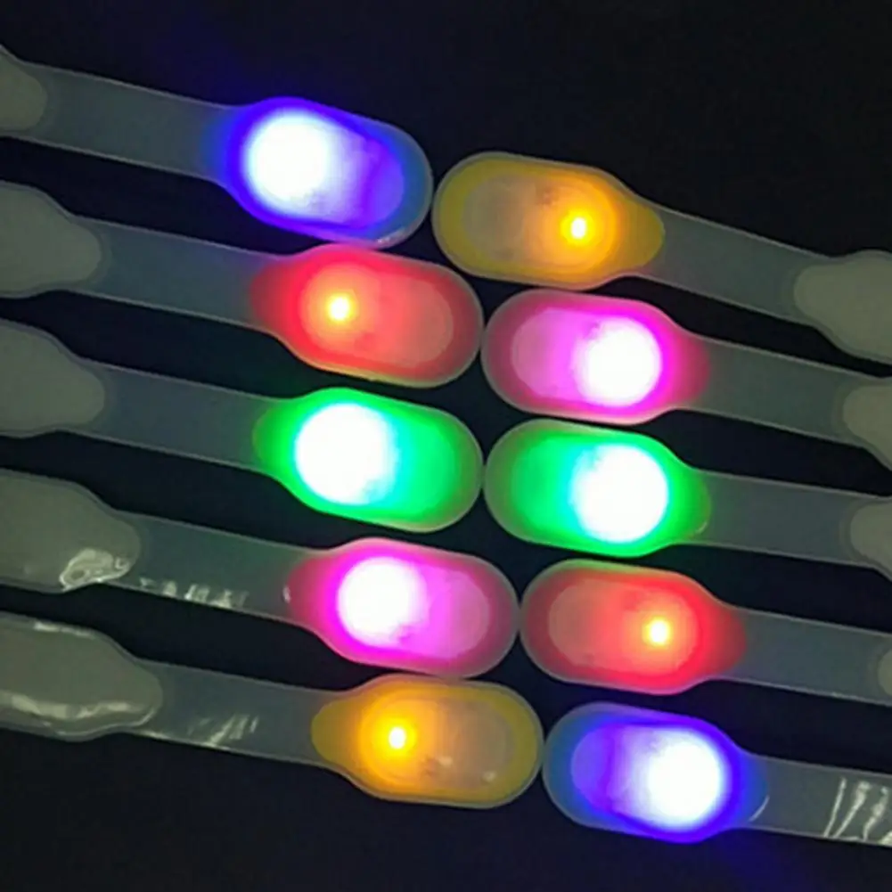 Eye Protection Led Light Led Clip Lamp Portable Led Book Lamp with Battery-powered Magnet Adsorption Mini Size Eye for Running
