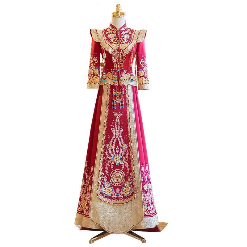 New heavy-duty toasting Chinese-style wedding dress with a tail-end design