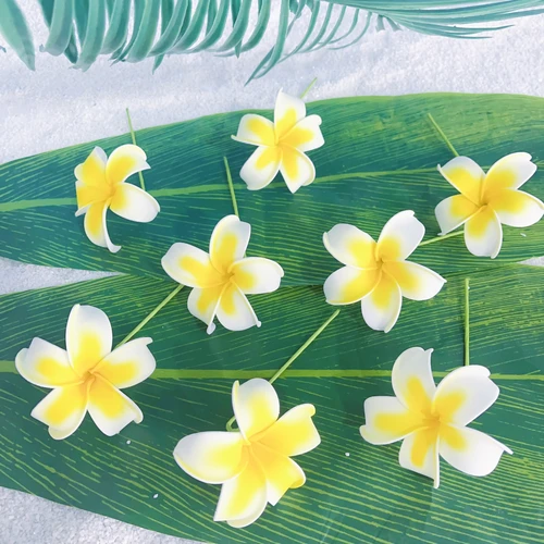 Venta al por mayor 100 unids/lote 8CM 10 colores espuma Plumeria selección de pelo mujeres usan accesorios para el cabello Hawaii flor Tropical