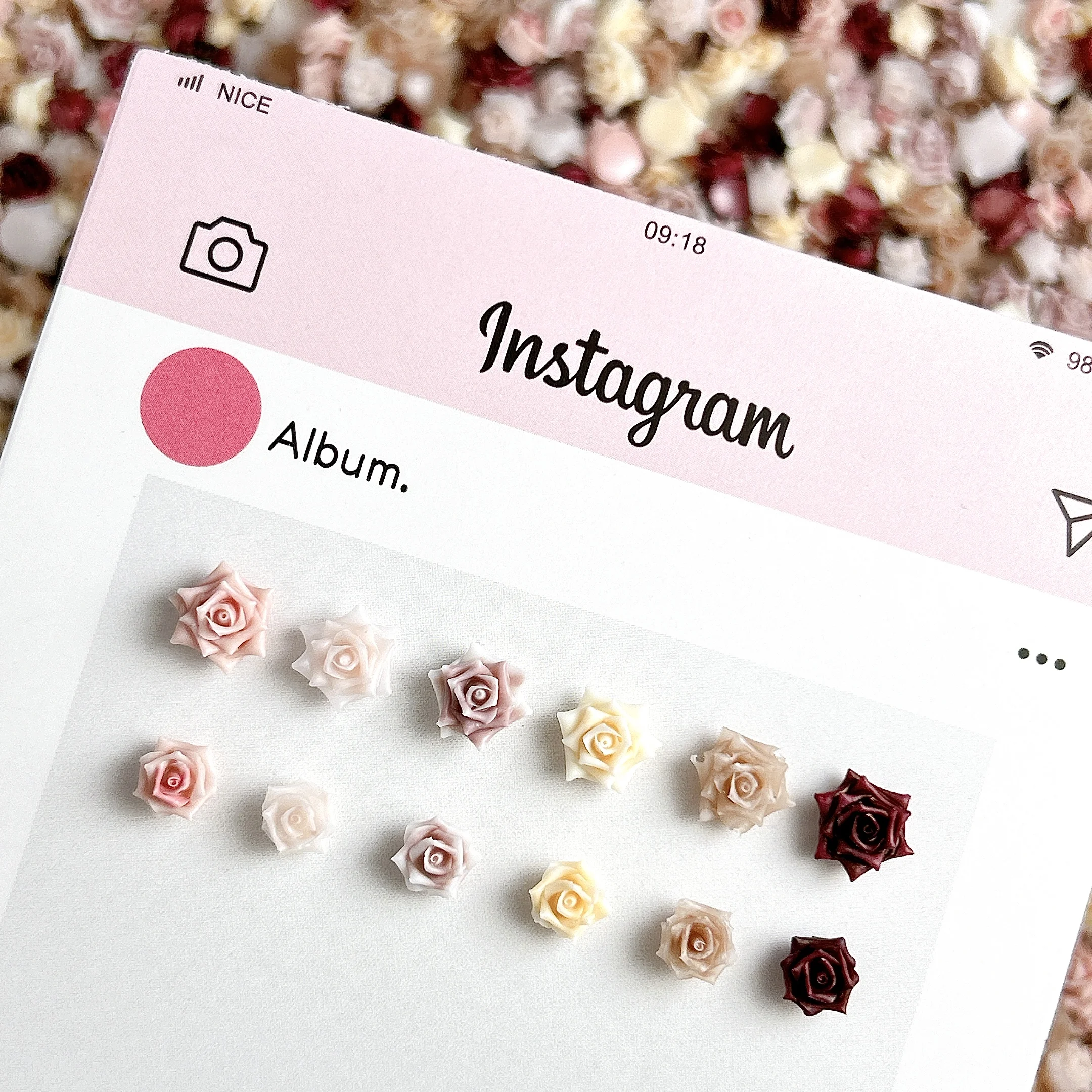 30PCS Maillard Resin Soft Rose Nail Charms 3D Autumn And Winter Atmosphere Luminous Rose Nail Art Accessories For Manicure DIY