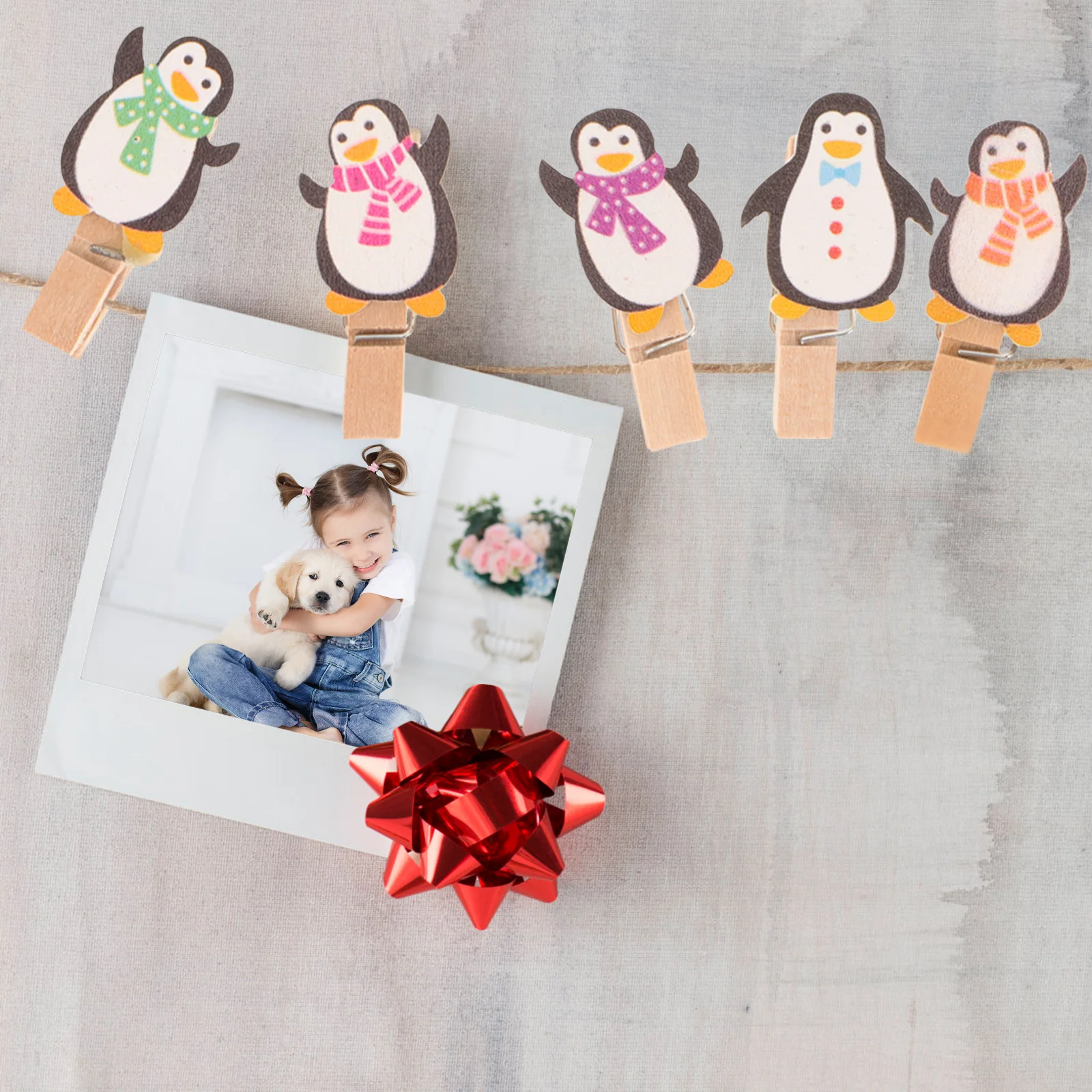 

10Pcs Wooden Christmas Animal Clips Multifunctional Picture Clamps for Hanging Photos Cards Banners Holiday Decorations