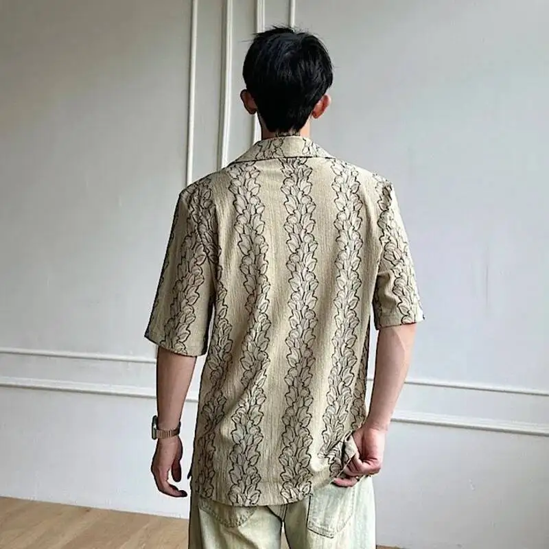 Men Vintage Leaf Print Cuban Collar Short Sleeve Shirt Lace Line Pattern Loose Summer Single Breasted Casual Blouse BYCD
