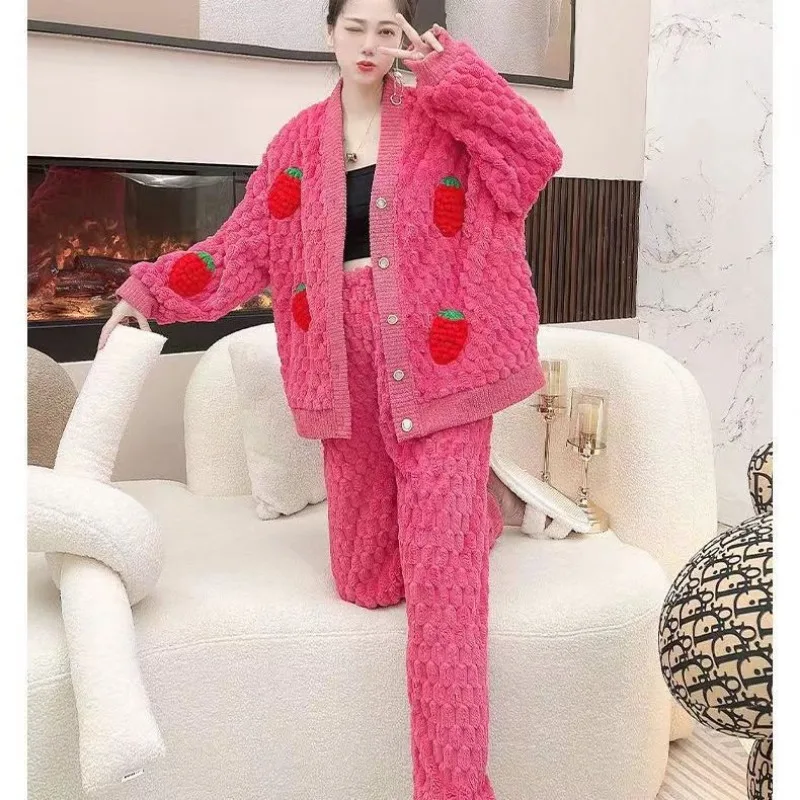 Coral Velvet Pajamas Strawberry Many Women Luxury Thickened Outside Wear Network Red Fashion Warm Can Be Worn Outside Sleepwear