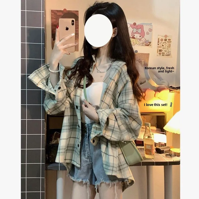 

Летняя женская рубашка в клетку 2024: свободный крой, длинный рукав, защита от солнца, модный дизайн, верхняя одежда, повседневный стиль, воротник на пуговицах