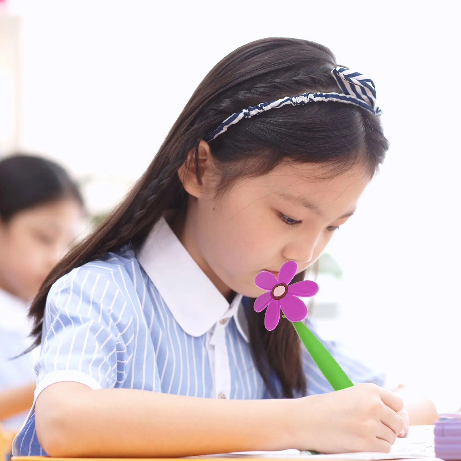 

4Pcs FlowerPot SmoothWriting ComfortableGrip StudentSchool Kids Ballpoint Pen Supplies KidsStationery Writing Pen Gifts
