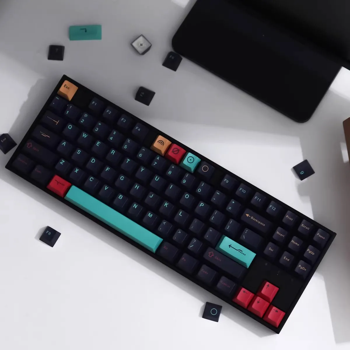 GMK Black Metropolitan 129 keys PBT KeyCap Cherry Key Cap DYE Sublimation Full Set of Adaptive Game Mechanical Keyboard 64/87