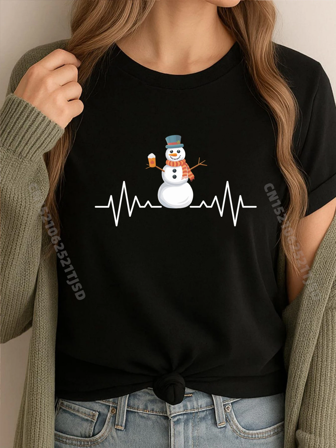 

Heartbeat Snowman Christmas Streetwear Woman Man Clothes Tshirt Woman Creative