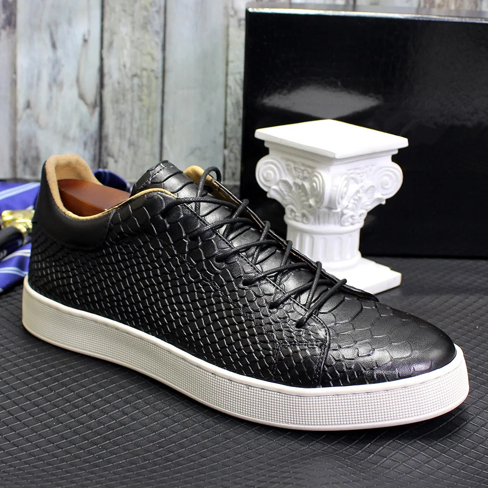 New Large Size Lace Crocodile Pattern Embossed Flat Bottomed Casual Shoes Genuine Leather Suede Comfortable Men's Shoes Loafers