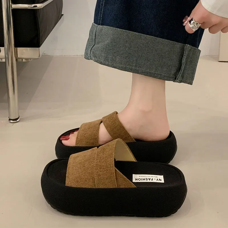 Thick Solecasual Flip-flops for Women Summeroutwearnew Arrival Giant Good-looking Vacation Beach Sandals