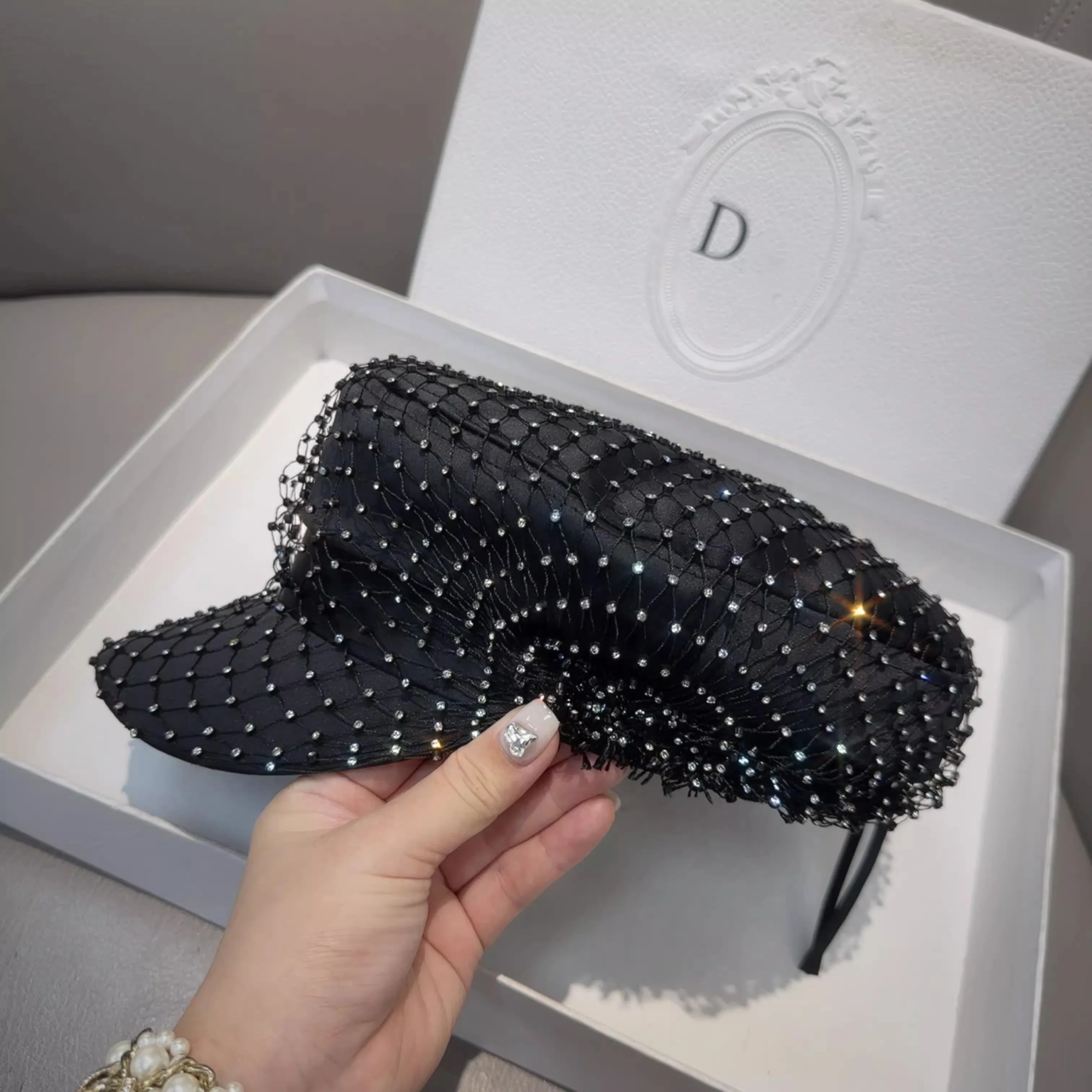 خمر رسائل حجر الراين فتاة موزع الصحف قبعة شبكة سوداء كامل الماس ديكور البحرية نمط الأزياء الفاخرة أنيقة قبعة مسطحة للحزب