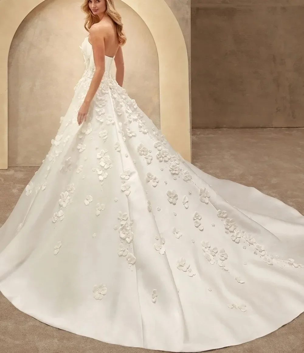 New Modern Wedding Dresse 2026 Strapless 3D Flower Satin A-line Church Bridal Gowns Bride Dress Vestidos De Noiva Robe De Mariee