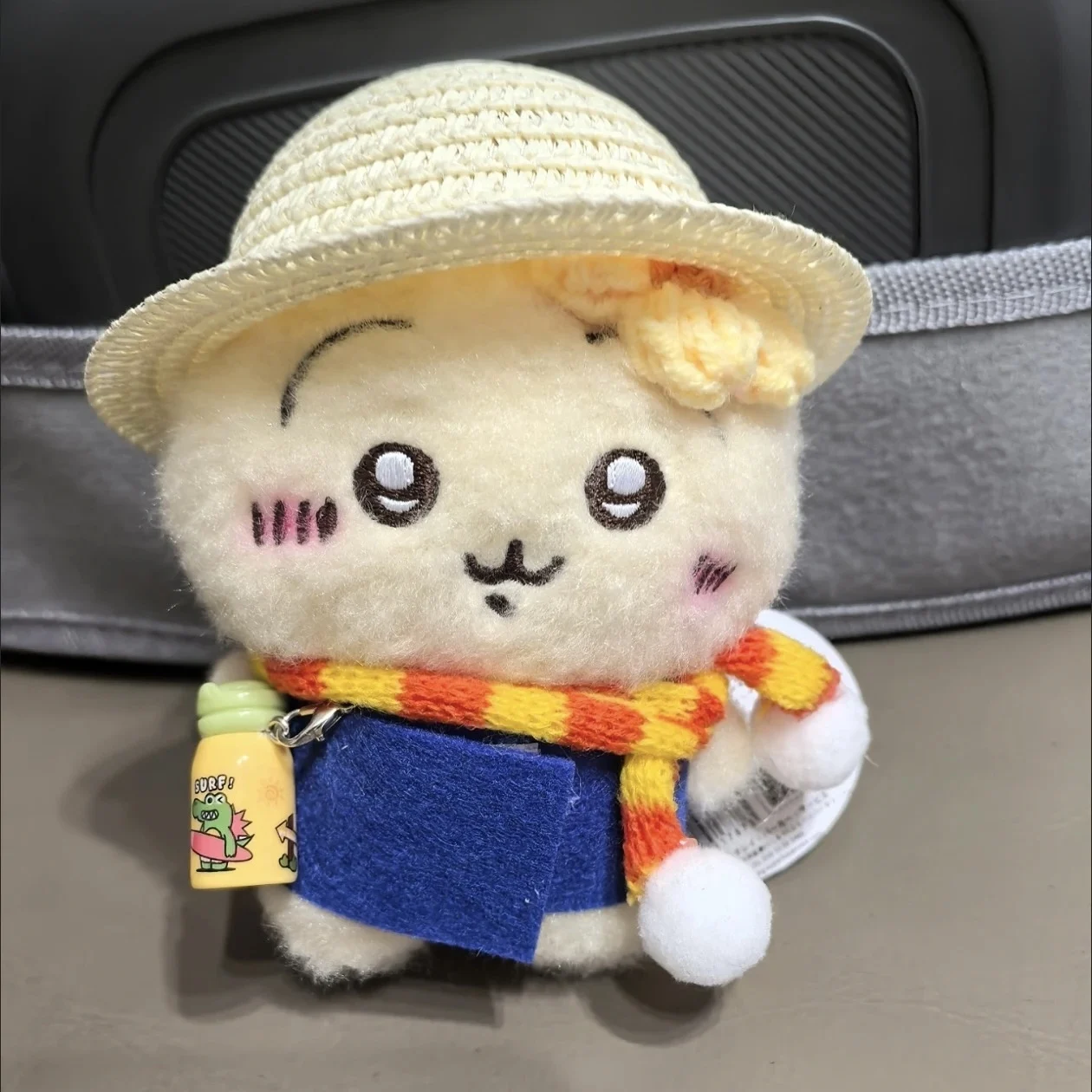 Chiikawa Plush Doll with Detachable Clothes for Girls, Spring Outing Series, Cute Cartoon Usagi, Backpack Decoration, Toy Gift