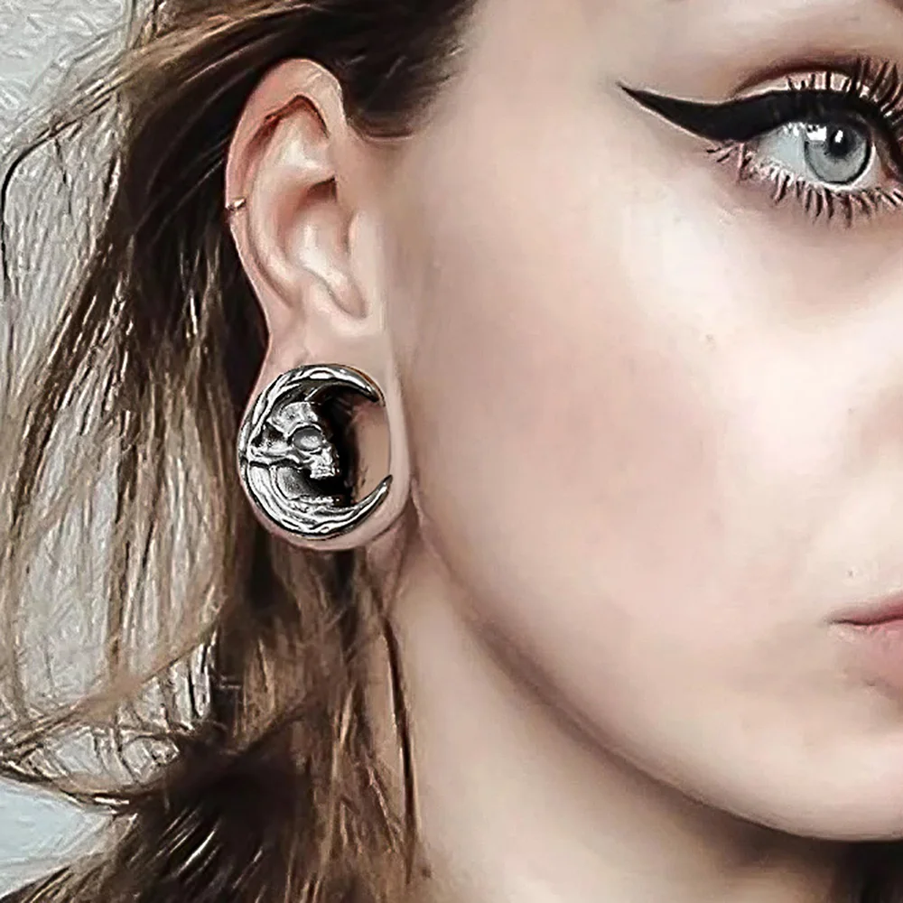 Casvort 2PCS 316 Stainless Steel Moon Skull Face Ear Tunnels Plugs Piercing Gauges Body Jewelry Stretched lobe Ear