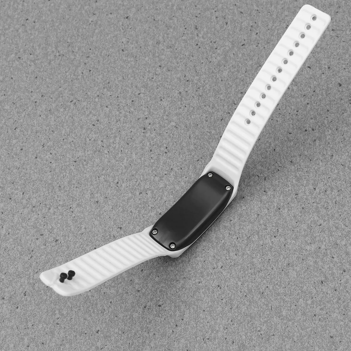 

Светодиодные часы-браслет с регулируемым силиконовым ремешком, цифровой дисплей времени и даты, энергосберегающий режим для занятий спортом на открытом воздухе, светодиодные часы