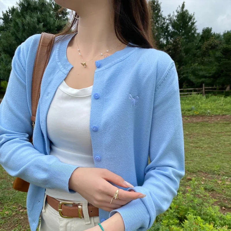

Women 2025 Autumn Winter Solid Full Sleeve Sweater Korean Bow Embroidered Knitted Cardigan Fashion O-Neck Single-breasted Tops
