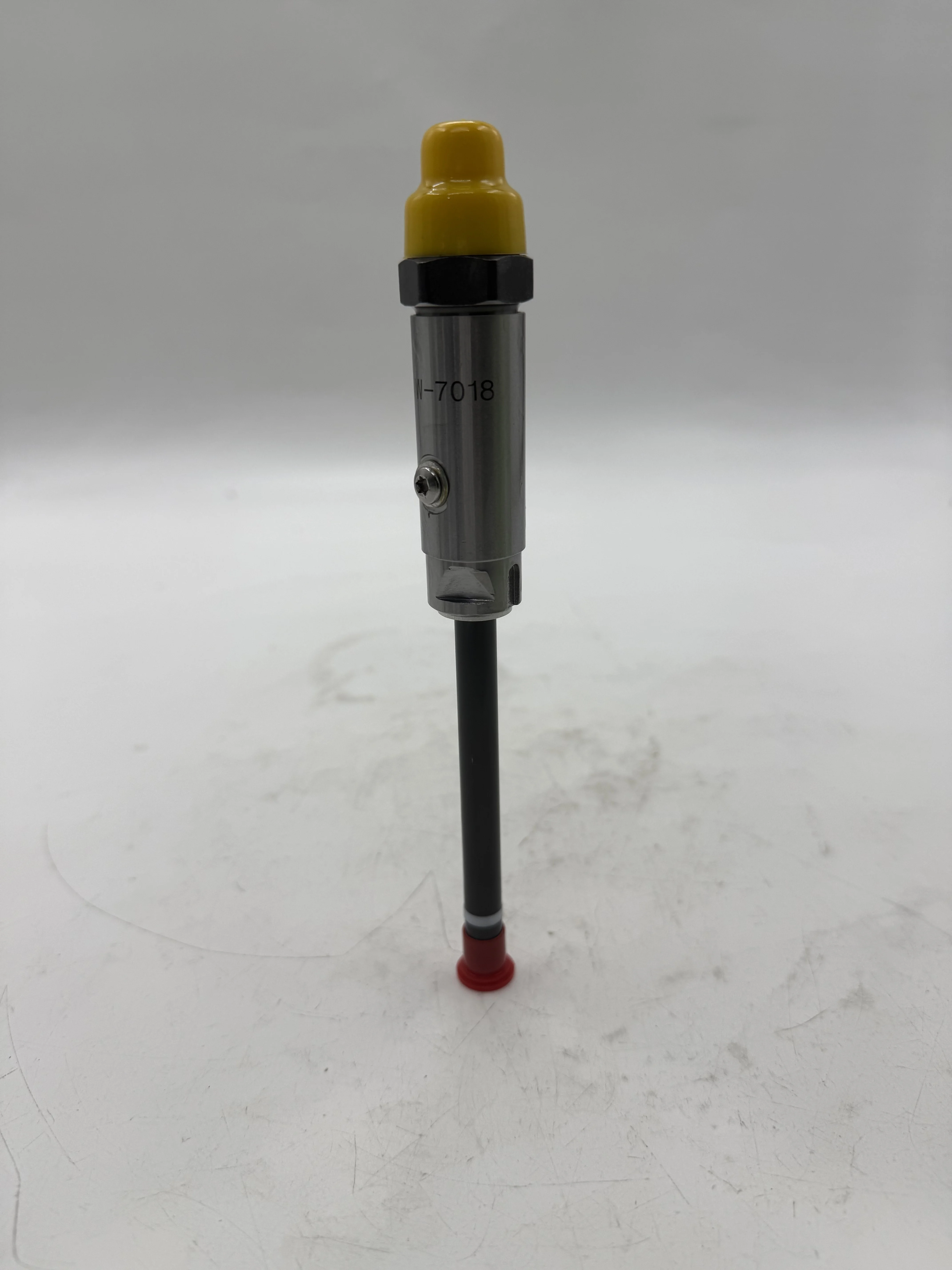 4W7016 4W7018  Pencil Fuel injector nozzle for excavator 7W7026