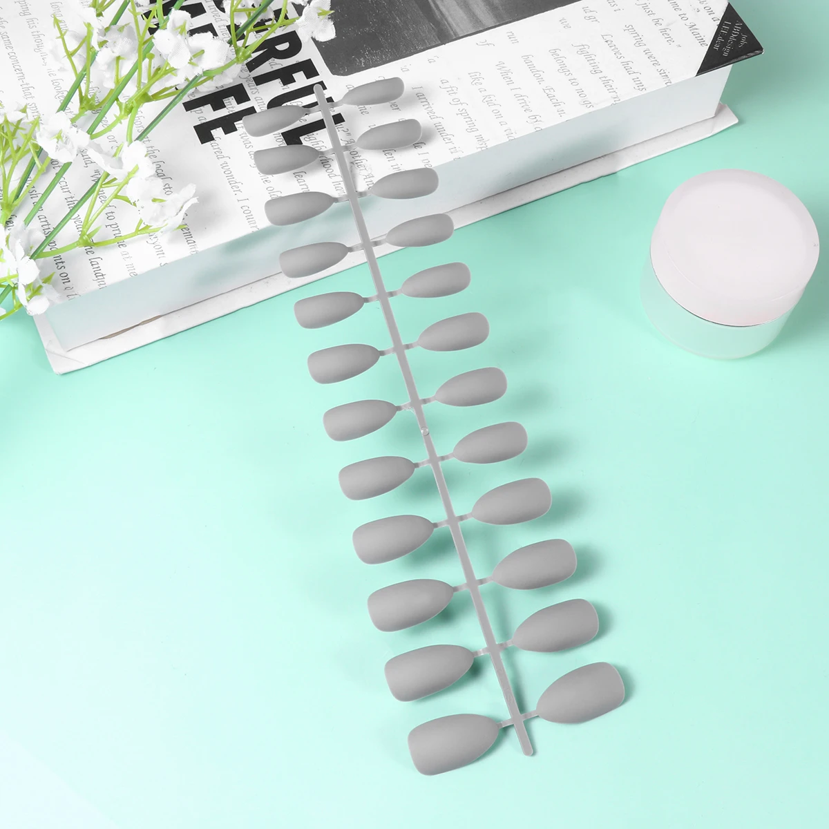 

4 Sets Artificial Decor for Artificial Nail Art Manicure Supplies Water Drop Frosted Nail Design Party Events