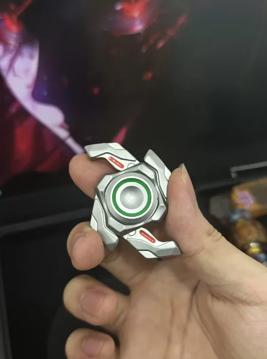 Luminous Stainless Steel Sandblasted Stone Wash Mountain Wind Split Armor Fidget Spinner Garlic QS Hellhound EDC