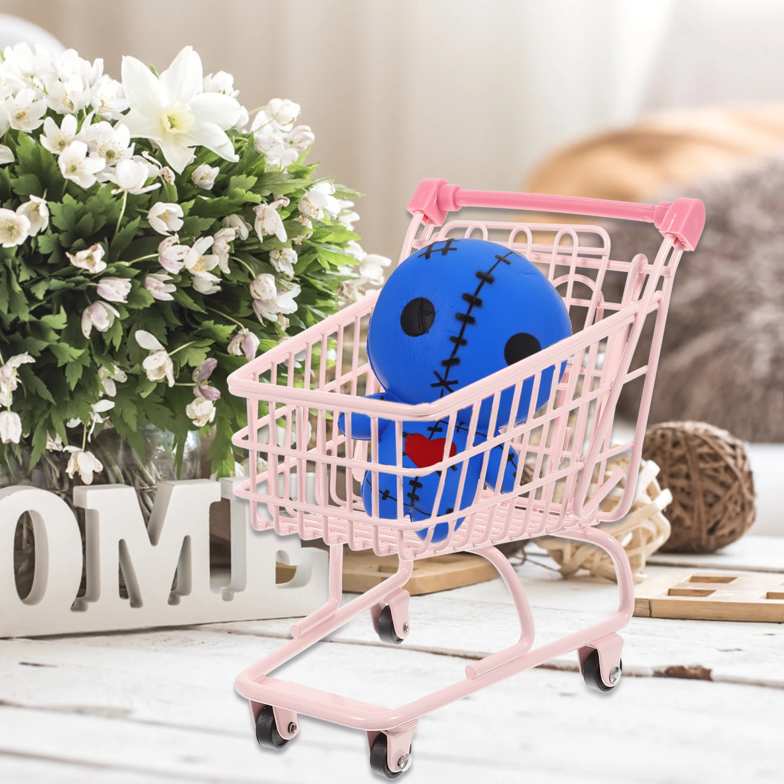 Roze mini-winkelwagentje Decor Kleine diverse opslaghouder Corrosiebestendig Stevig Lichtgewicht Compacte trolley Miniatuurhuis