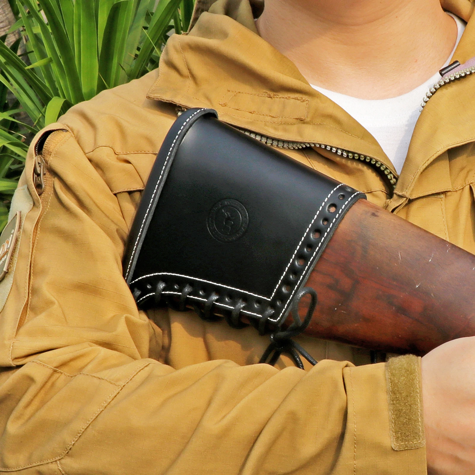 

Регулируемая кожаная накладка-редуктор отдачи Tourbon для ружей и пистолетов, удлинитель приклада с защитными вставками