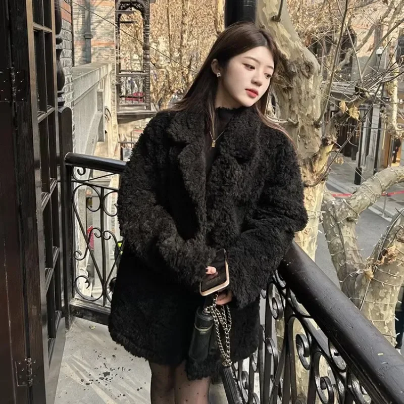 Stylish Faux Fur Jacket Loose Fit Soft Warm Coat Korean Style Thick Black Lamb Wool Winter Jacket Women Tailored Collar Fleece