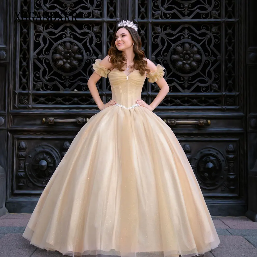 

Champagne Gold Quinceanera Dress 2025 V Neck Beading Applique Ball Gown Prom Sweet 15 16 Years Girl Birthday Party Bridal Gown
