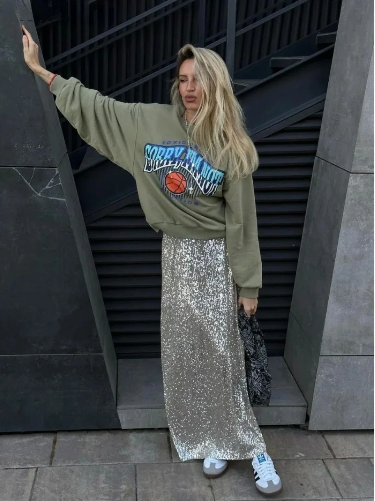 

Облегающая длинная юбка со средней талией и блестками, уличная юбка трапециевидной формы с яркими блестками, длина, женская модная весенняя юбка...