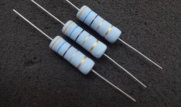 

Высокомощный резистор 5 Вт 36R 36Ω 36Ω 36ohm