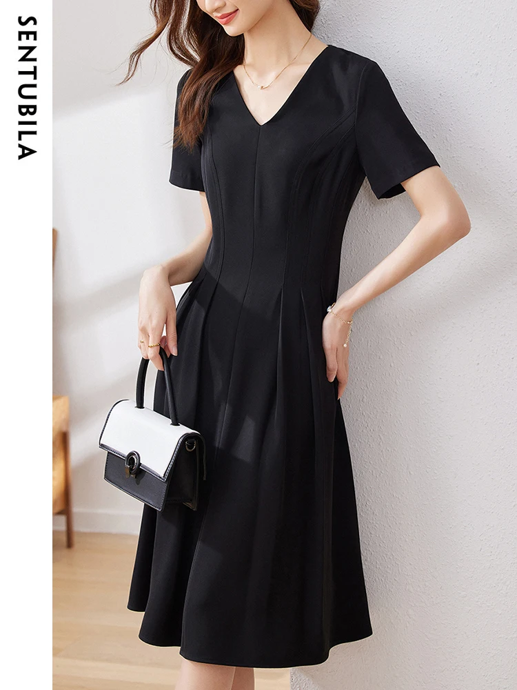 Sentubila-Robe noire plissée à col en V pour femme, manches courtes, coupe trapèze, midi, vintage, élégante, été, occasion formelle, 2023