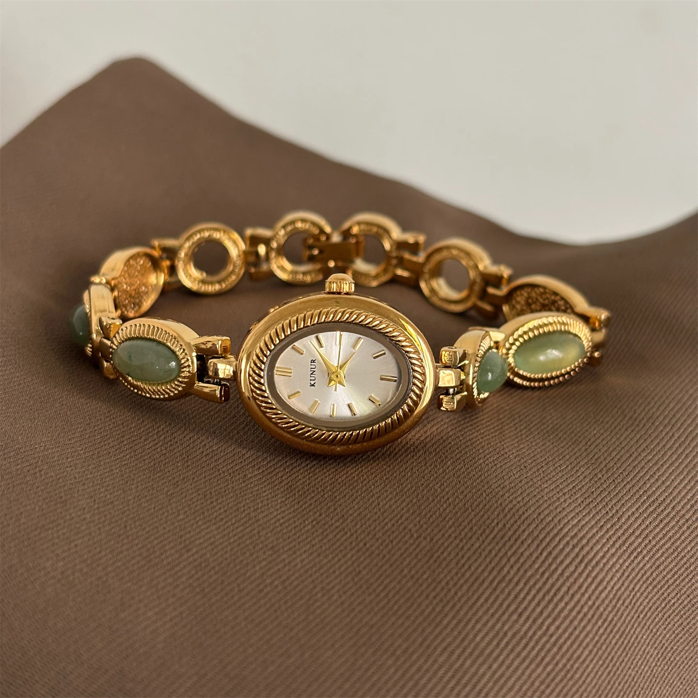

Metal amber stone beaded watch women's exquisite small oval women's quartz watch
