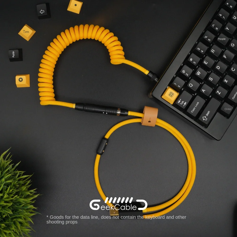 GeekBable pure handmade customized computer keyboard, data cable, rear aviation plug, black hardware, electrophoretic yellow