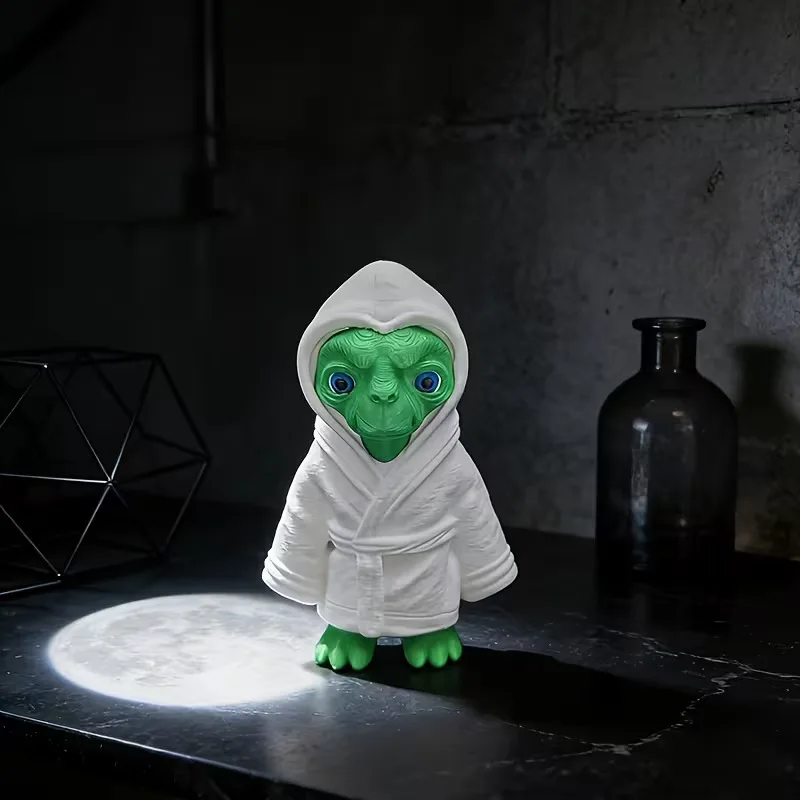 1 Piece 3D Green Alien Figurine Wearing a Bathrobe, Personalized Desktop Decoration for Study Room, Valentine's Day, Christmas, Gift (Collectible Statue), (Statue Figurine) Perfect for Halloween, Thanksgiving, or Christmas Gifts, Also Suitable as a Giveaway, Classmate Gift, Birthday Gift, Holiday Gift, Classroom Prize