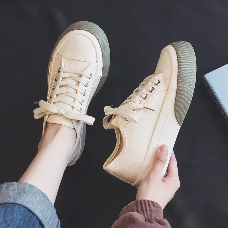

2025 Canvas Women Shoes Big Head Low Top Shoes Trendy White Cute Thick Bottom Versatile Cute