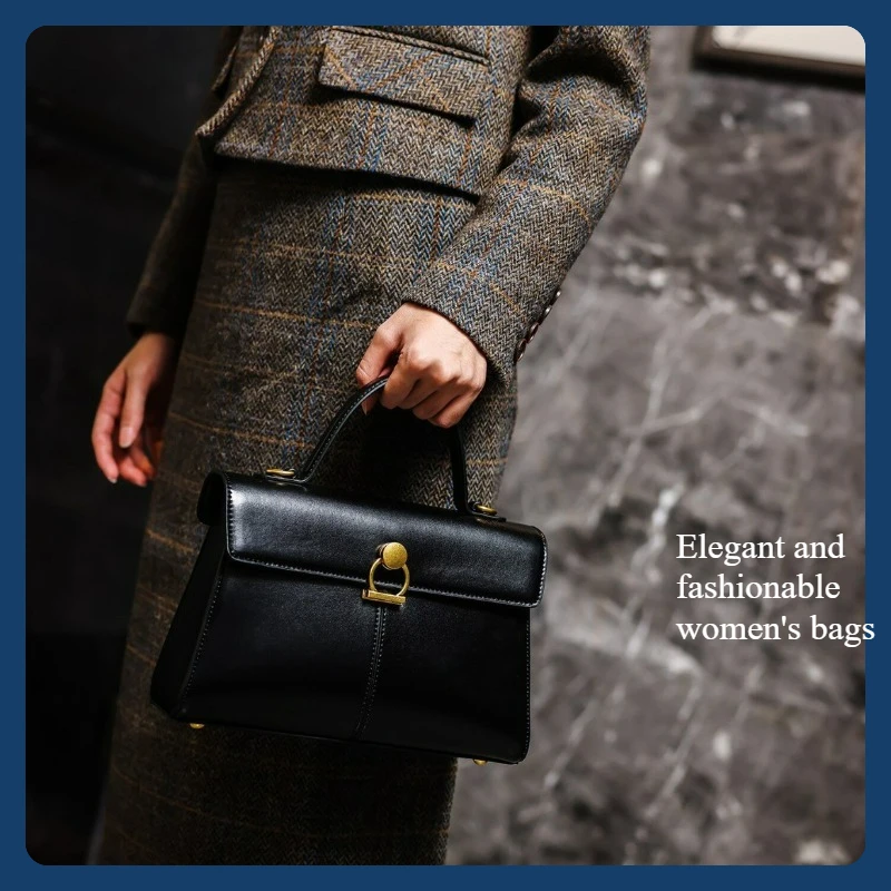 

Light luxury retro elegant handbag popular high-end texture commuter messenger small square bag