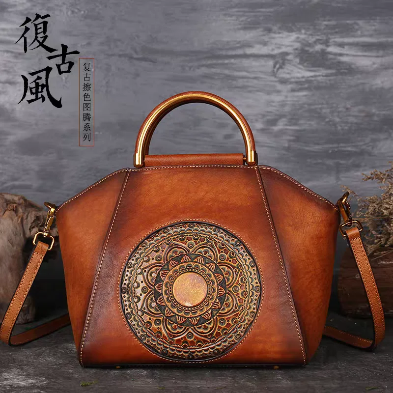 

High-End Genuine Leather Women's Handbag, Niche Tote Bag with a Premium Feel, Large Capacity Commuter Shoulder Bag, Chinese Style Cowhide Dumpling Bag