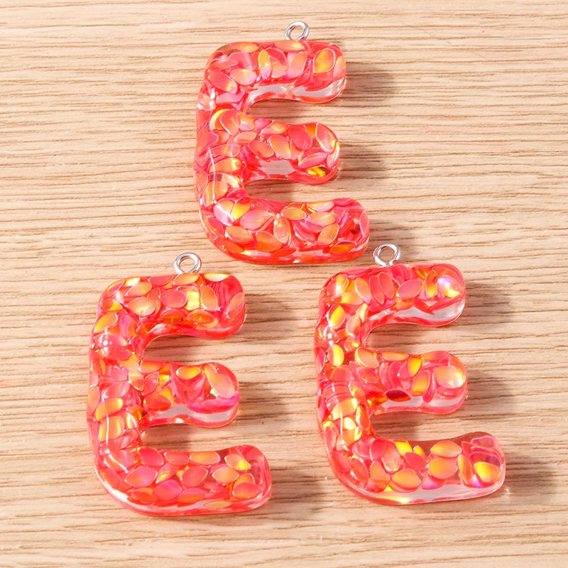 5 Stück Harz-Buchstabenanhänger in Bonbonfarben, 26 Buchstaben von A bis Z, zum Basteln von Schmuck, Ohrringen, Anhängern, Halsketten, Armbändern, für DIY-Projekte und als Geschenk. – Detail 8