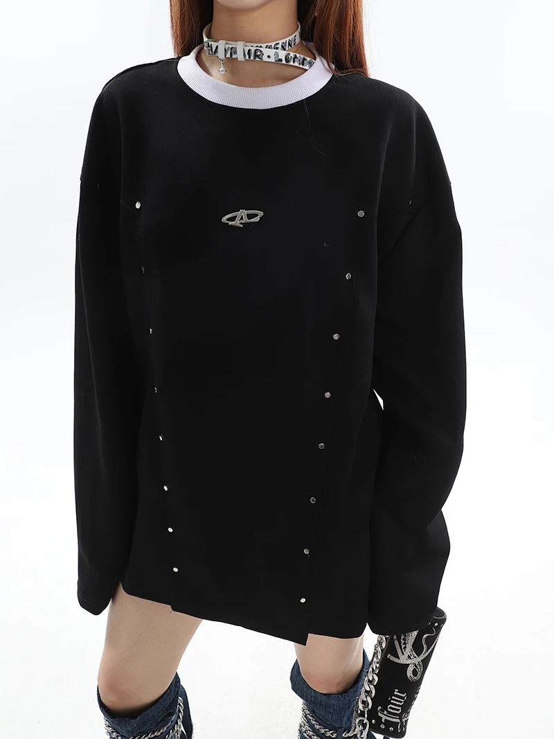 Niche Designer High-Grade Rivet Beaded Metal Logo Round Neck Loose Long Sleeves Casual T-shirt Women's Sweater Y2k Top Harajuku