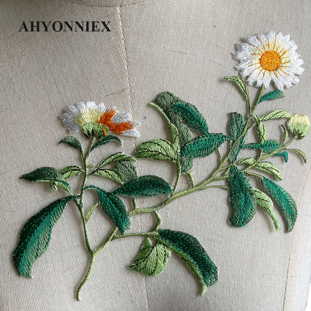 1 قطعة الحديد على شارة مطرّزة ملصقات زهرة الإقحوان اللطيفة للملابس DIY اكسسوارات الديكور