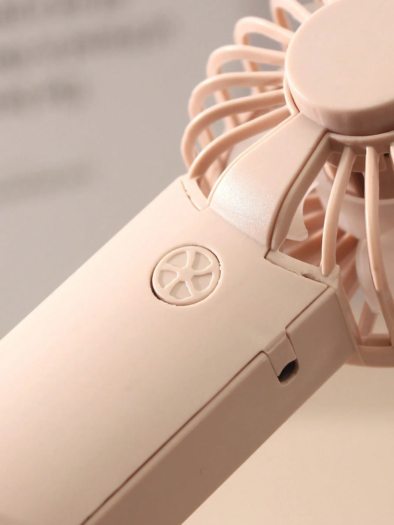 1pc Rechargeable Portable Handheld Mini Fan With One Speed Setting For Outdoor Use, Comes With A Lanyard