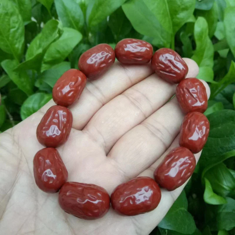 

Красный браслет Alashan Gobi из материала Date Type Ma