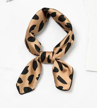 Kore versiyonu 50x50 cm eşarplar küçük Fular Moda Kolu Çanta Şerit tüm maç Havayolu hostes dekorasyon eşarp Parti Hediye